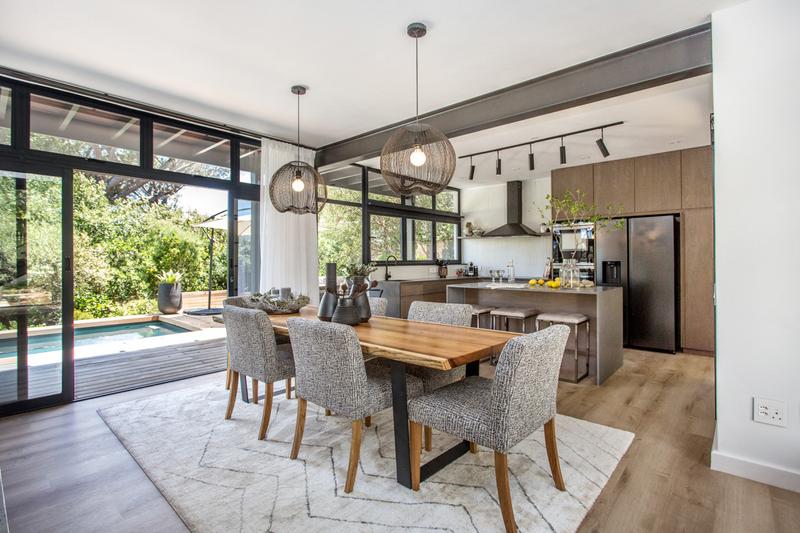 2 Bedroom Property for Sale in Hout Bay Western Cape